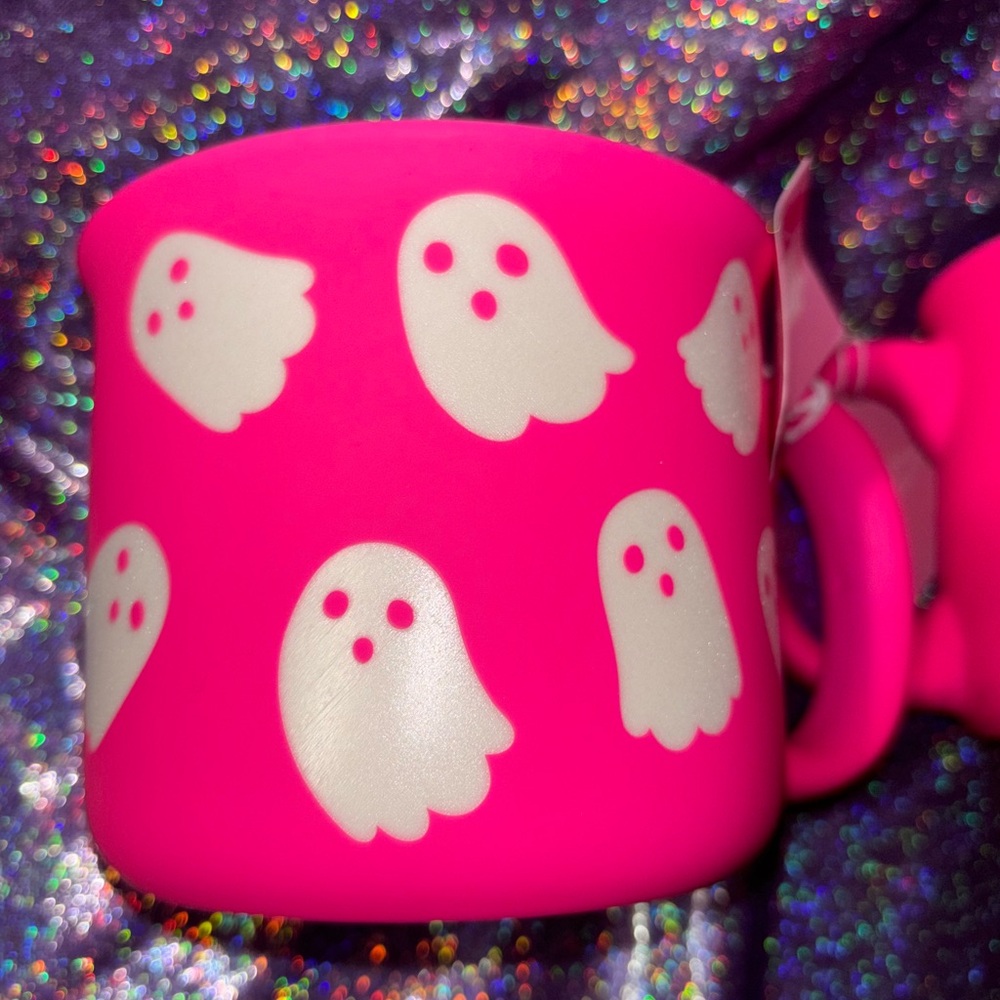 VIRAL Pink Ghost Halloween Mug